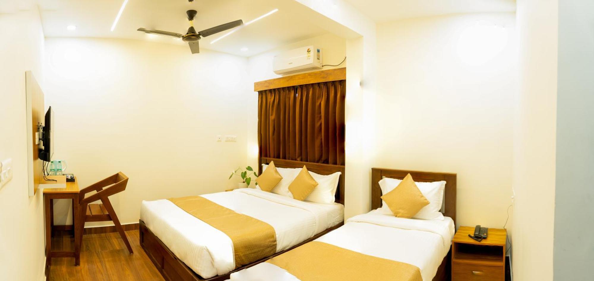 Fly View Airport Residency Hotell Nedumbassery Exteriör bild