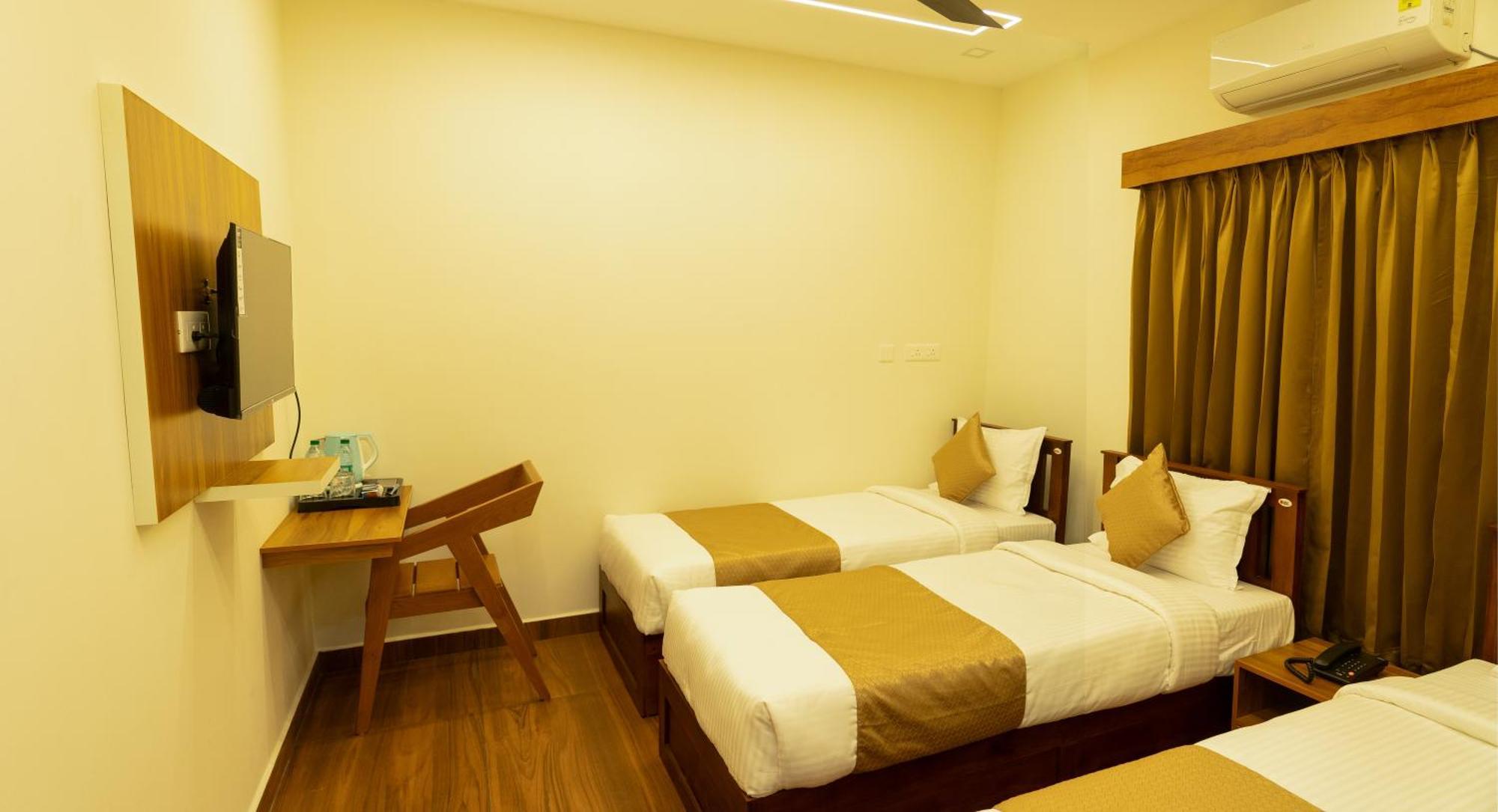 Fly View Airport Residency Hotell Nedumbassery Exteriör bild