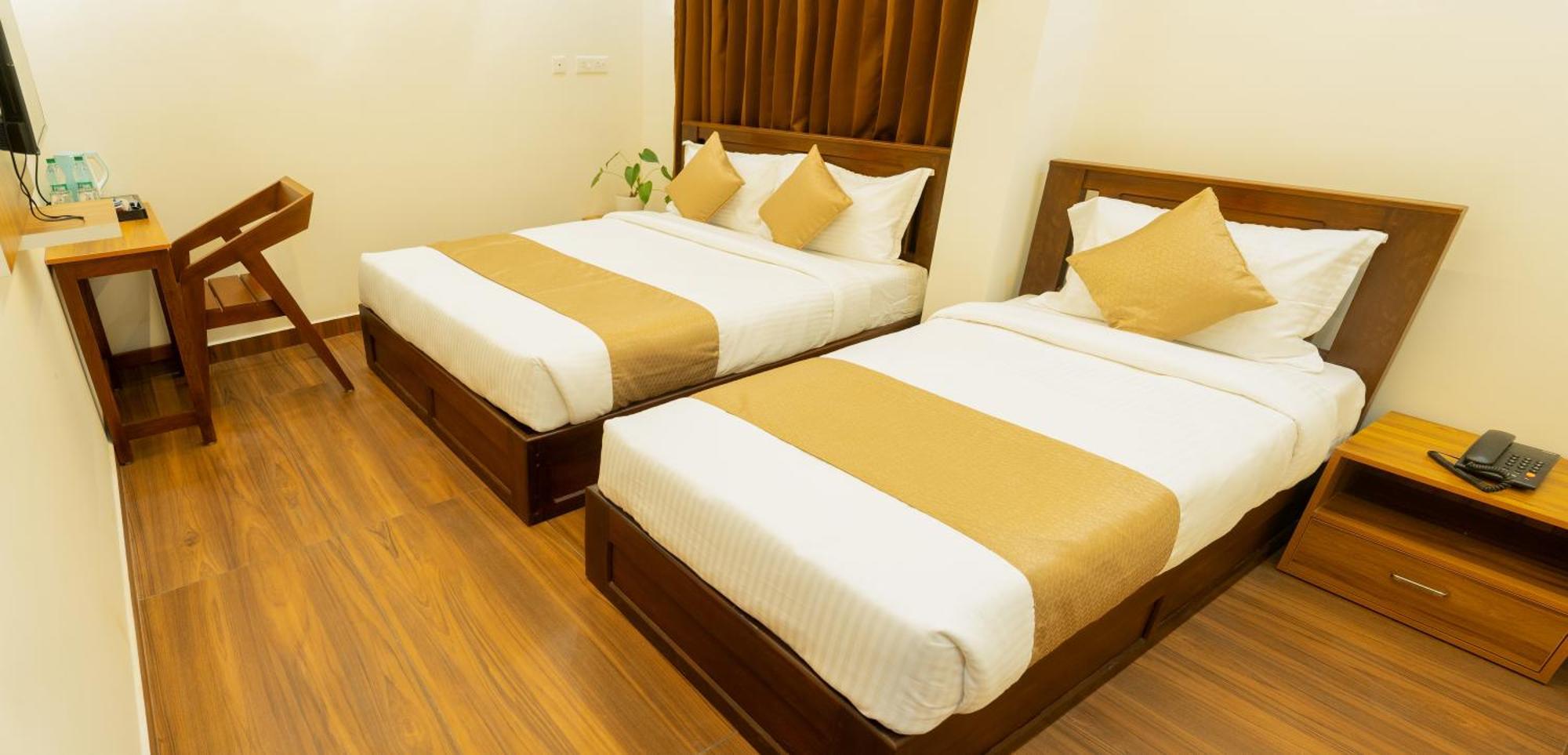 Fly View Airport Residency Hotell Nedumbassery Exteriör bild